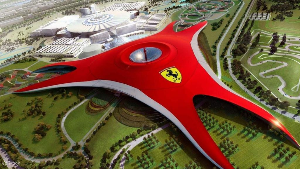 Ferrari World tổ hợp khu vui chơi sầm uất